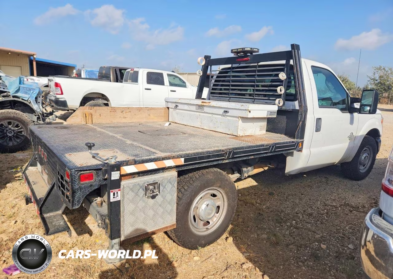 2014 Ford F350 Super Duty VIN:1FTRF3ATXEEA98139 - 3
