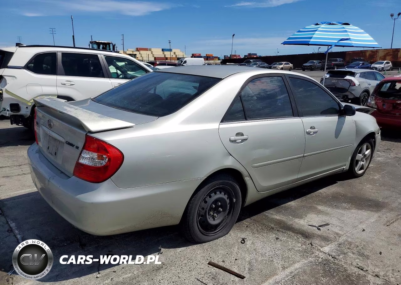 2003 Toyota Camry Se VIN:JTDBE32K030244536 - 3