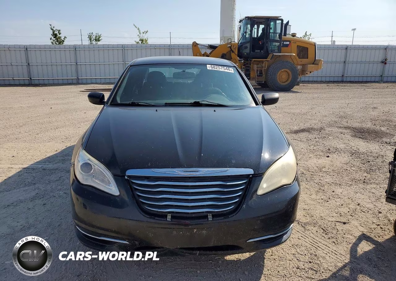 2011 Chrysler 200 Touring VIN:1C3BC1FB8BN606574 - 5