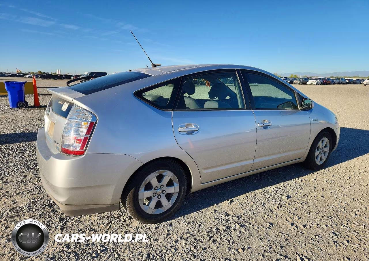 2008 Toyota Prius Base VIN:JTDKB20U483328632 - 3