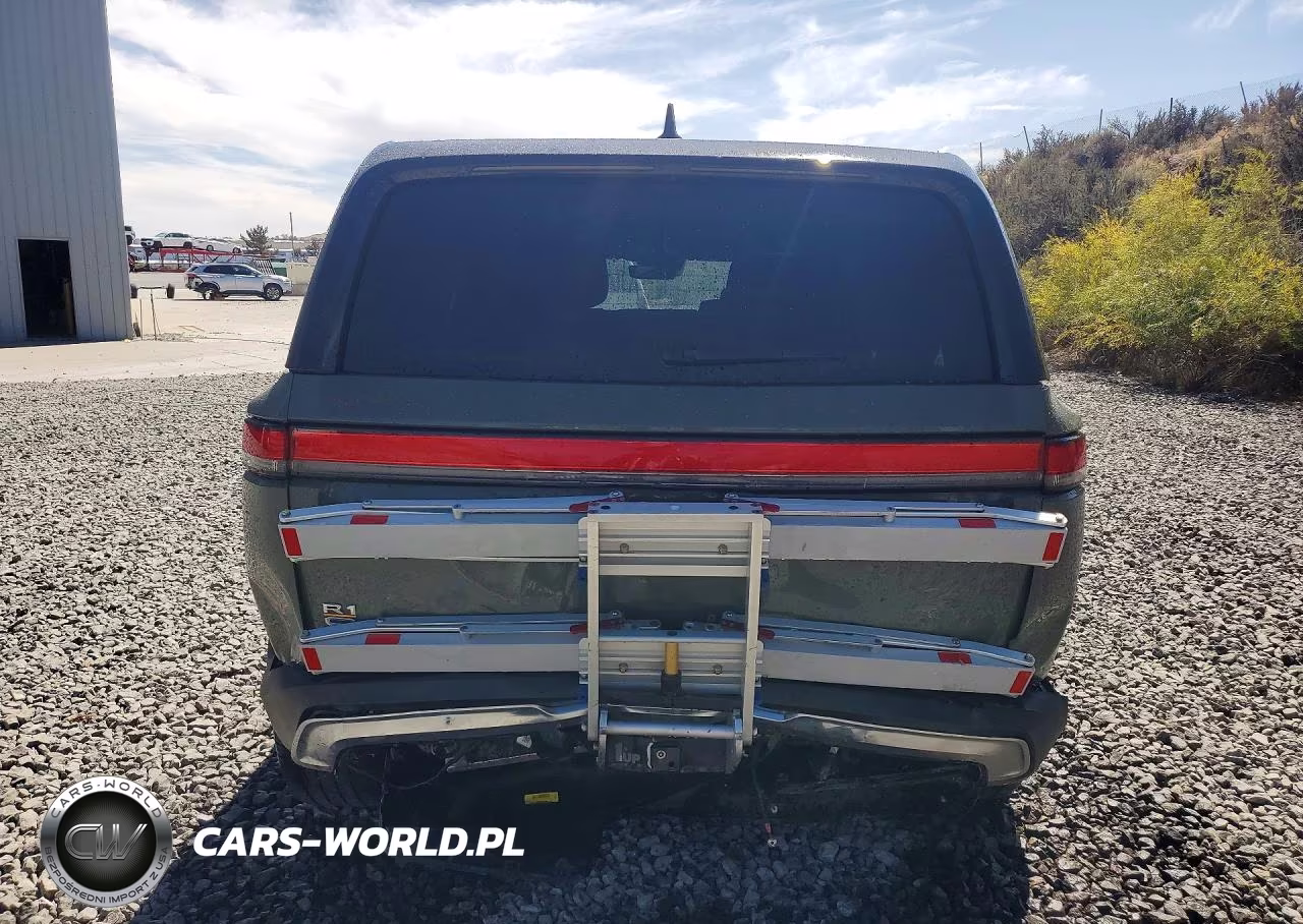 2023 Rivian R1S Launch Edition VIN:7PDSGABL7PN004344 - 6
