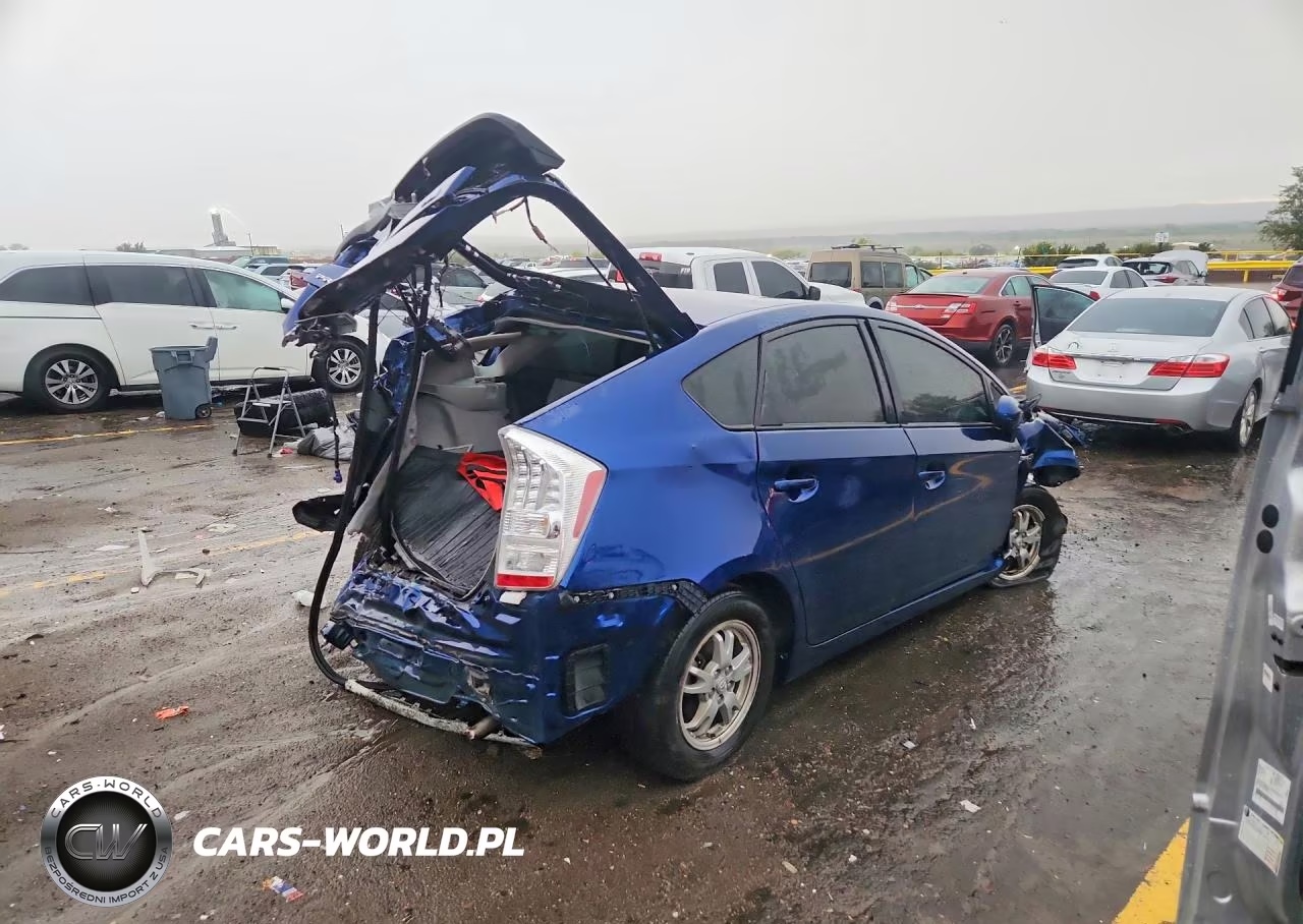 2011 Toyota Prius Two VIN:JTDKN3DU2B1471461 - 3
