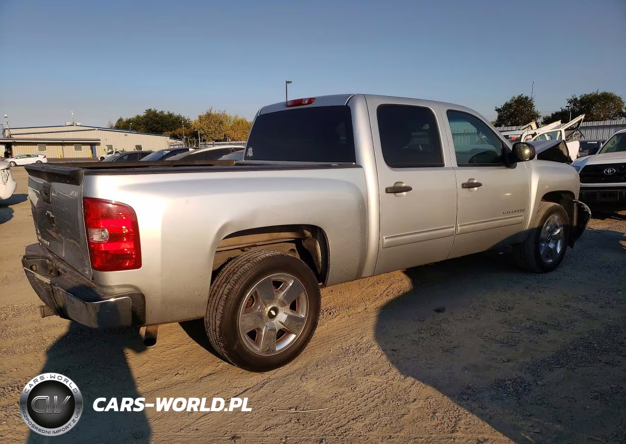 2011 Chevrolet Silverado C1500 Lt VIN:3GCPCSE07BG188623 - 3