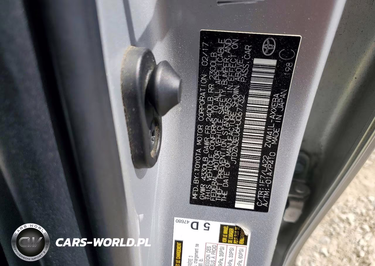 2017 Toyota Prius V Four VIN:JTDZN3EU6HJ067732 - 12
