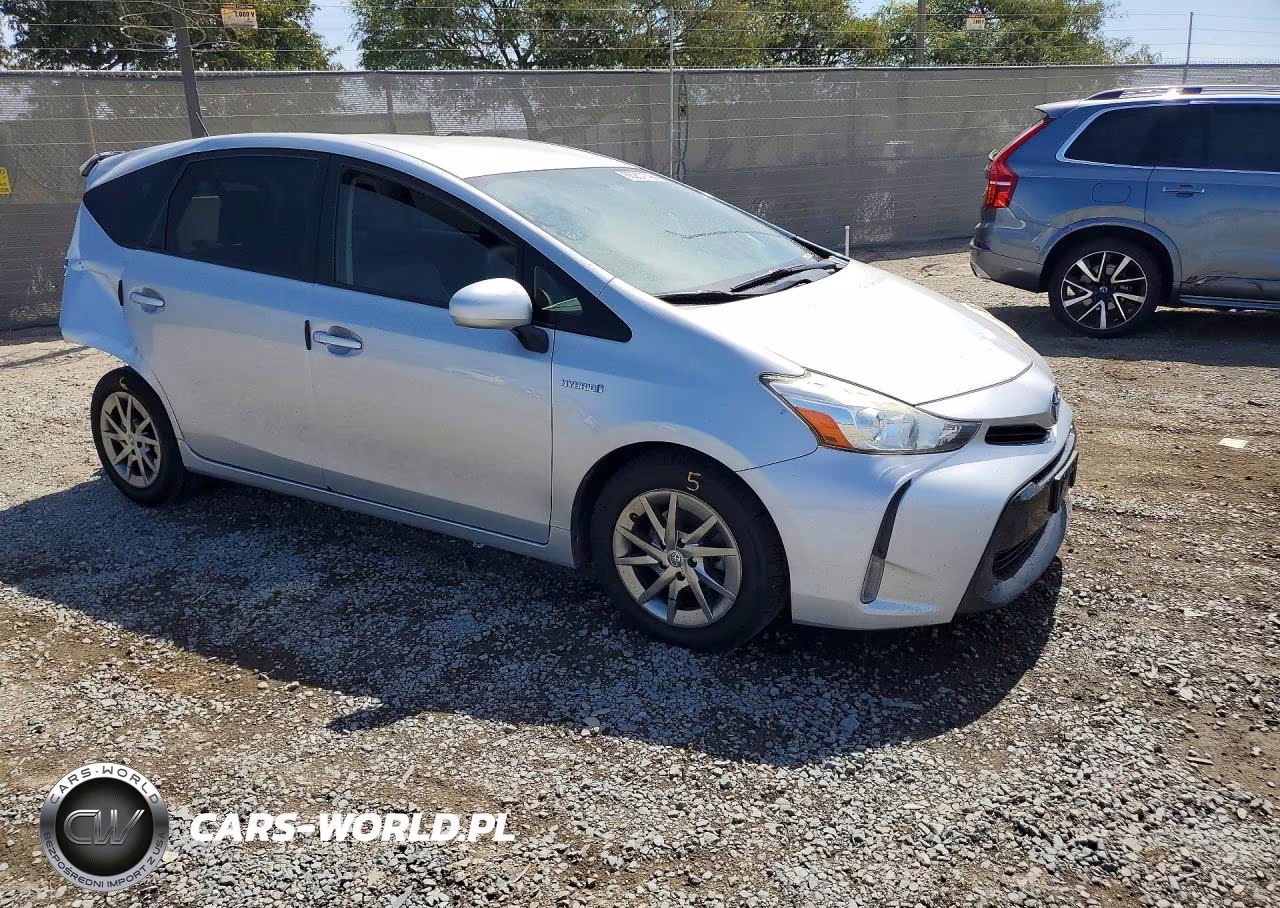 2017 Toyota Prius V Four VIN:JTDZN3EU6HJ067732 - 4
