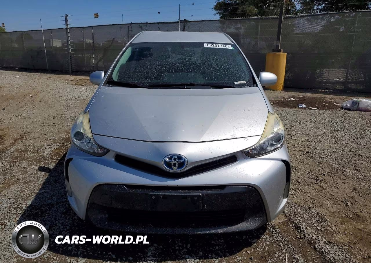 2017 Toyota Prius V Four VIN:JTDZN3EU6HJ067732 - 5