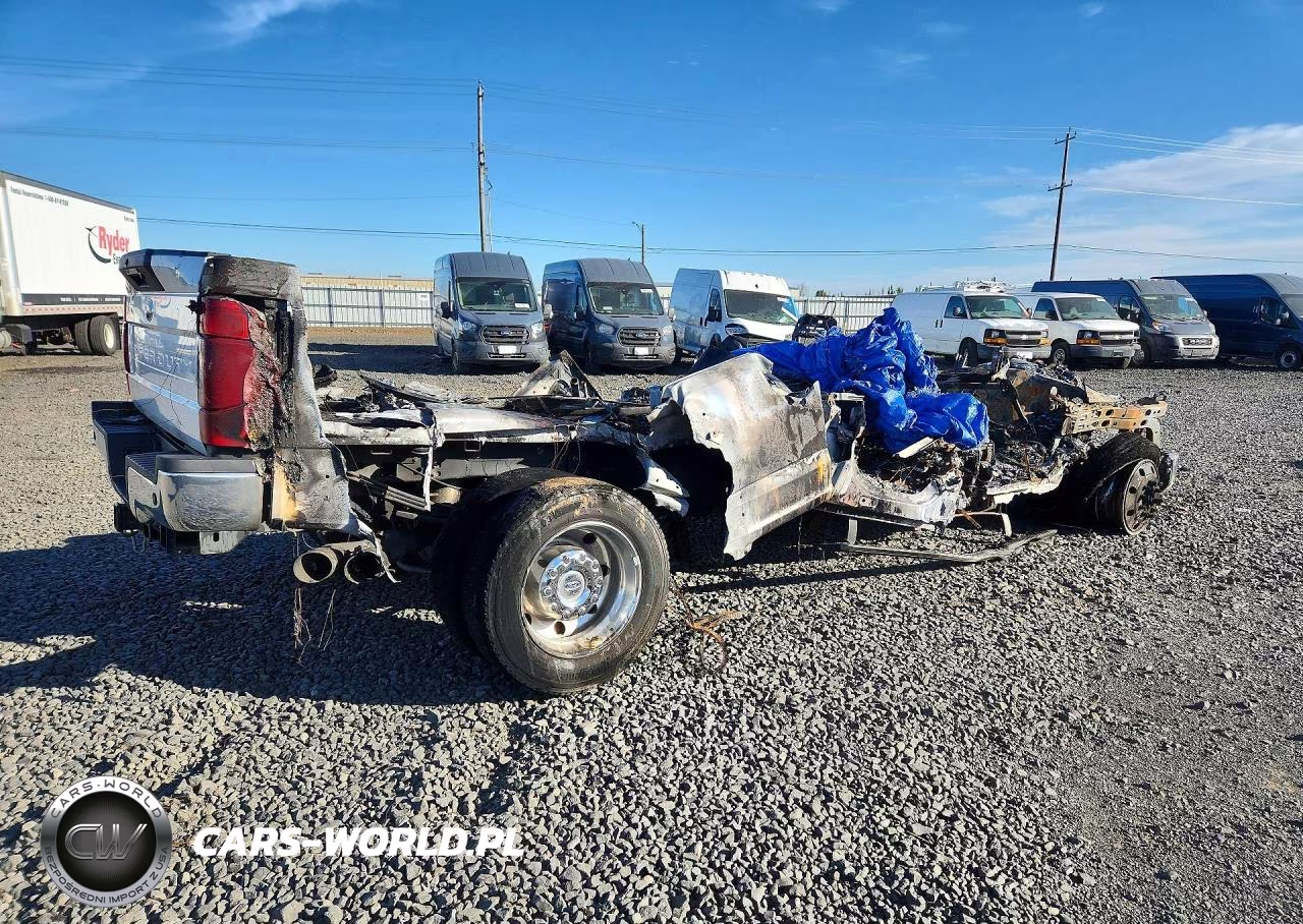 2021 Ford F450 Super Duty VIN:1FT8W4DT1MED82366 - 3
