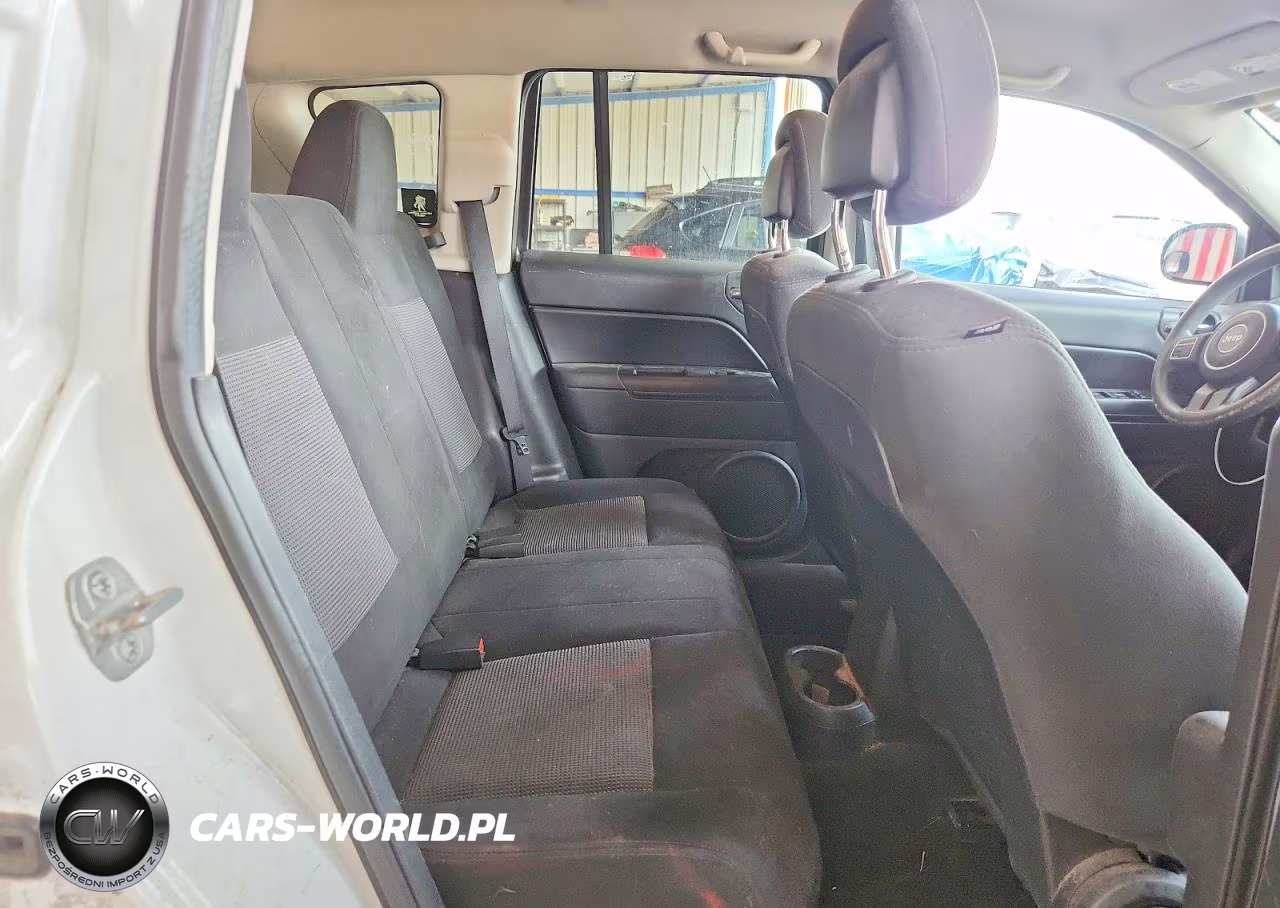 2014 Jeep Compass Sport VIN:1C4NJDBB1ED828227 - 10
