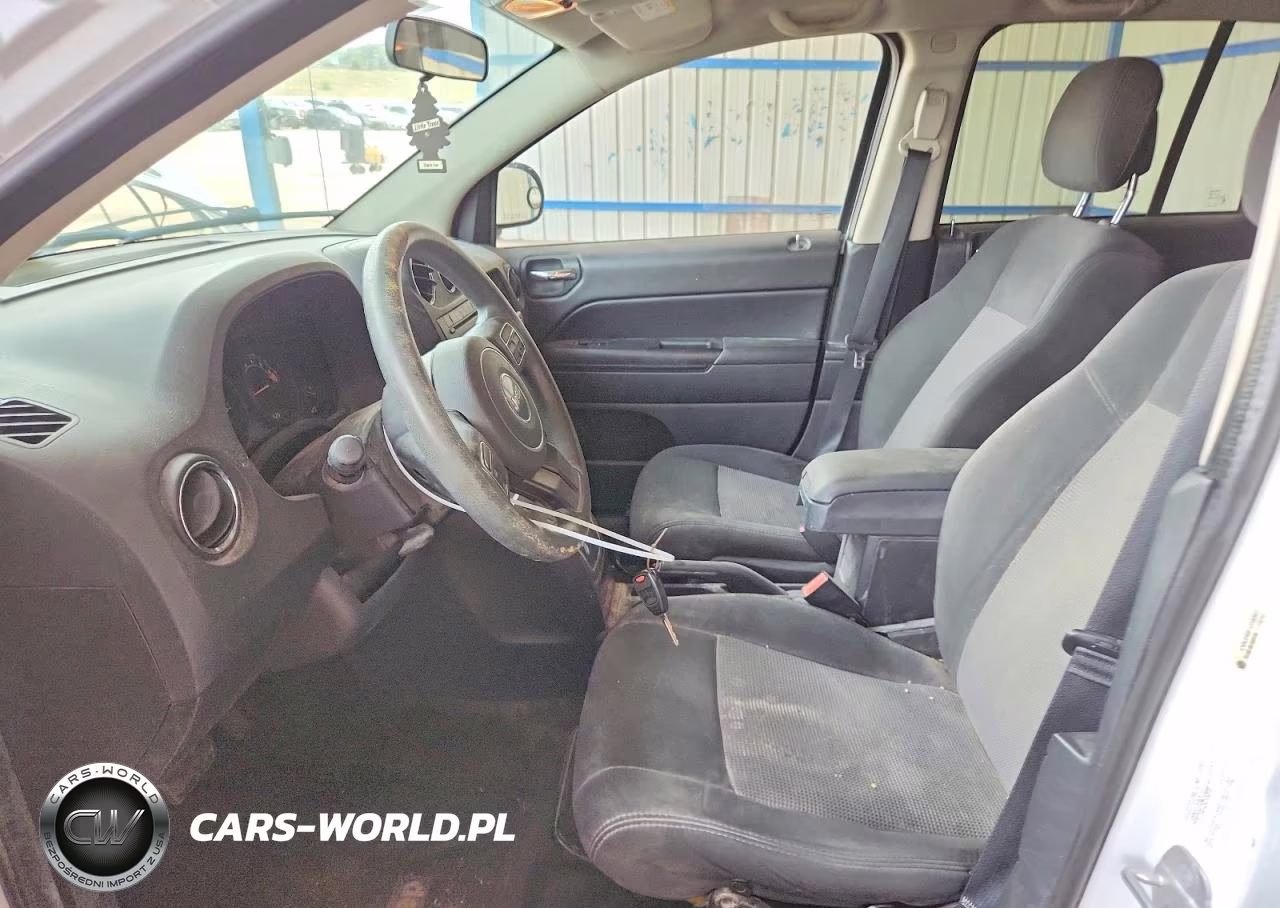2014 Jeep Compass Sport VIN:1C4NJDBB1ED828227 - 7