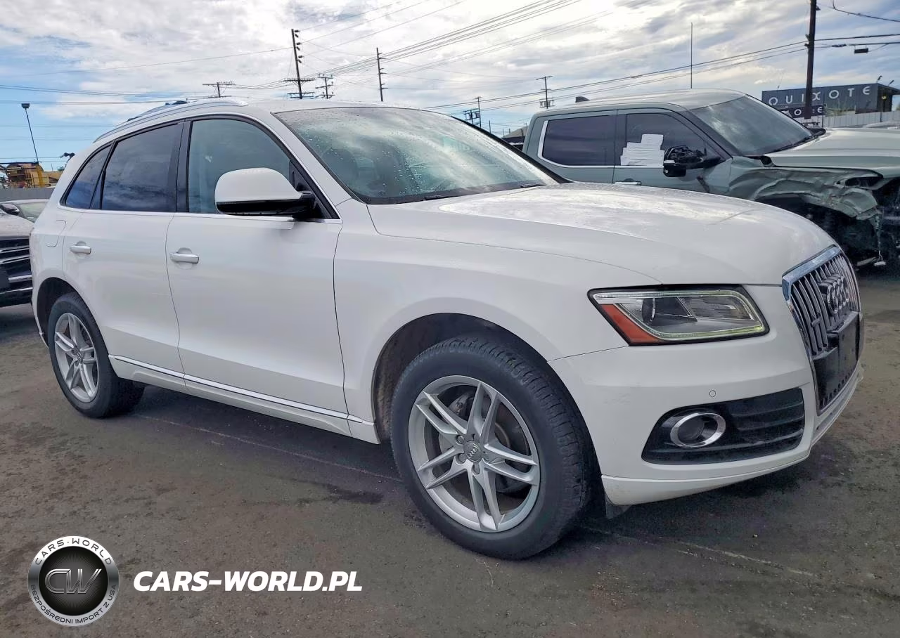 2016 Audi Q5 Premium Plus VIN:WA1L2AFP2GA010805 - 4