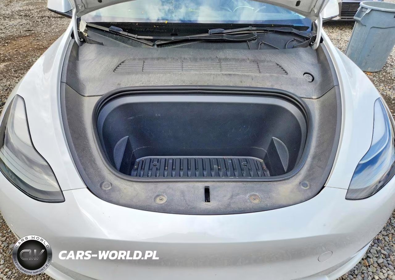 2023 Tesla Model Y VIN:7SAYGAEE0PF622153 - 12