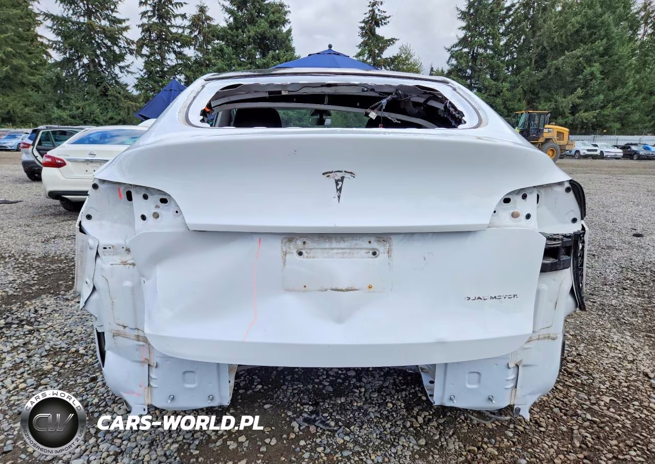 2023 Tesla Model Y VIN:7SAYGAEE0PF622153 - 6