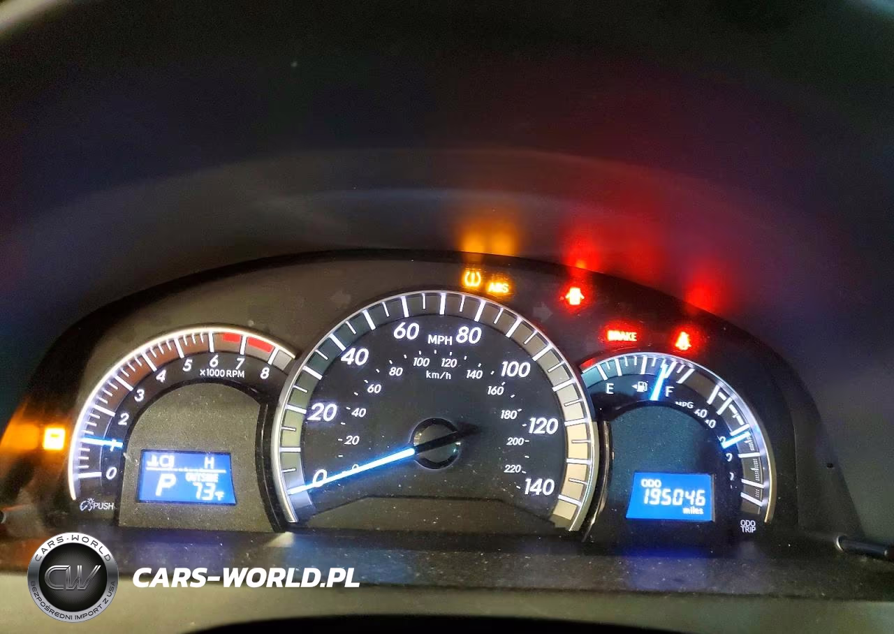 2014 Toyota Camry Se VIN:4T1BF1FK2EU319594 - 9