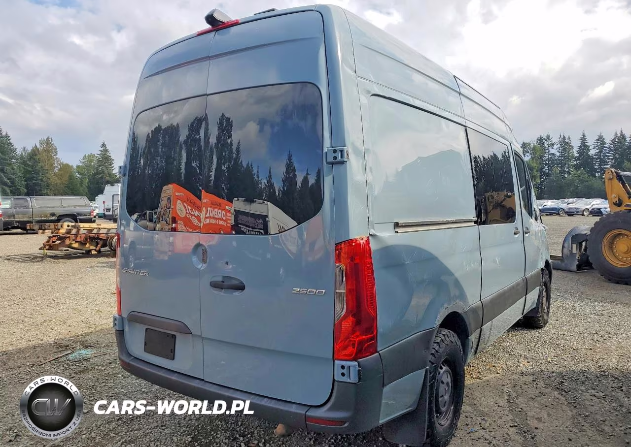 2021 Mercedes-Benz Sprinter 2500 Standard Roof I4 VIN:W1W40BHY7MT052791 - 3