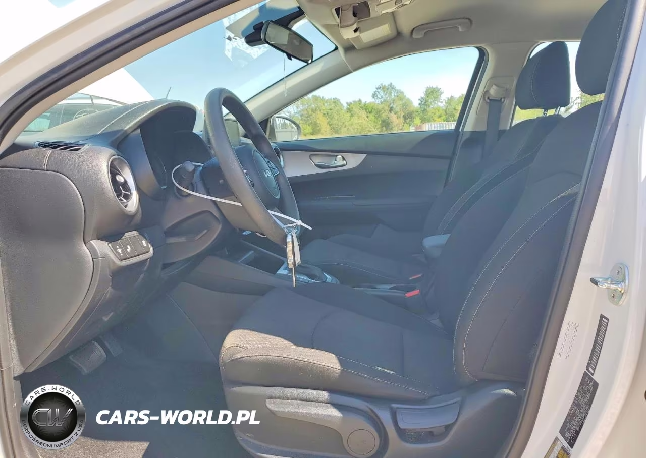 2024 Kia Forte Lxs VIN:3KPF24AD2RE839925 - 7