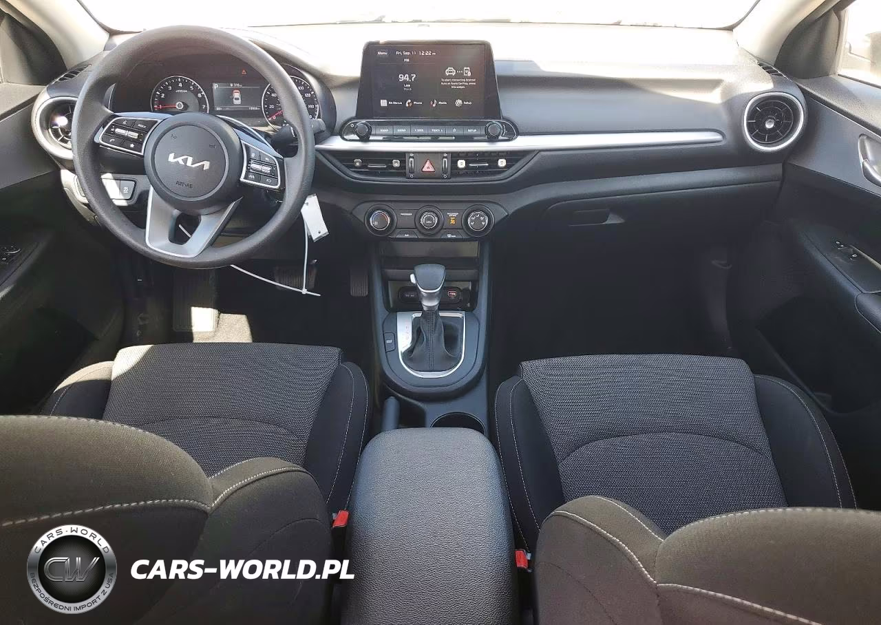 2024 Kia Forte Lxs VIN:3KPF24AD2RE839925 - 8