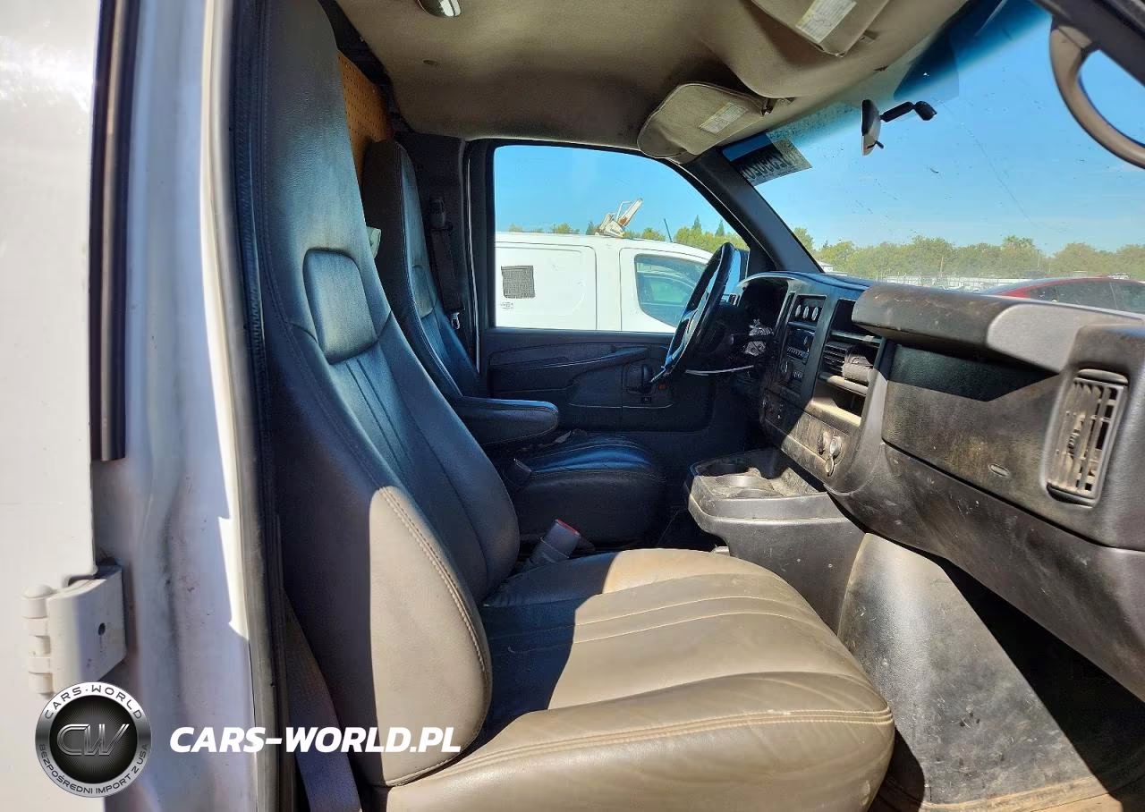 2014 Chevrolet Express G3500 VIN:1GCZGTCA6E1121643 - 11