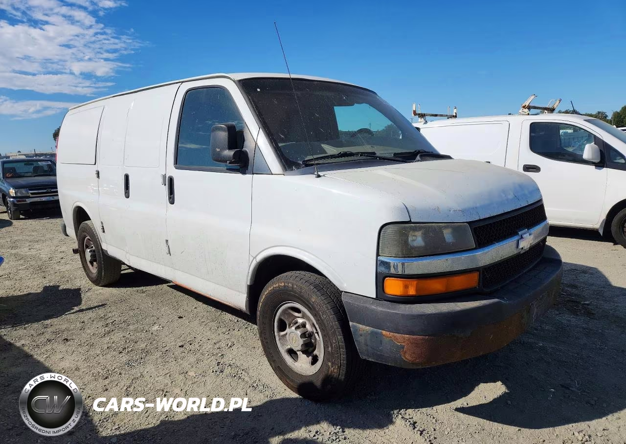 2014 Chevrolet Express G3500 VIN:1GCZGTCA6E1121643 - 4
