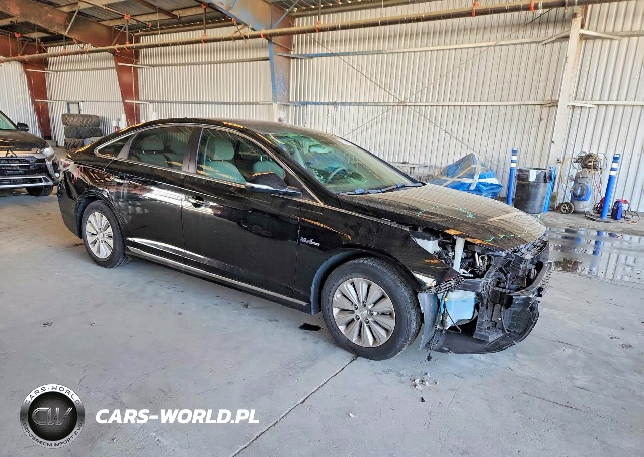 2016 Hyundai Sonata Hybrid Se VIN:KMHE24L16GA037047 - 4