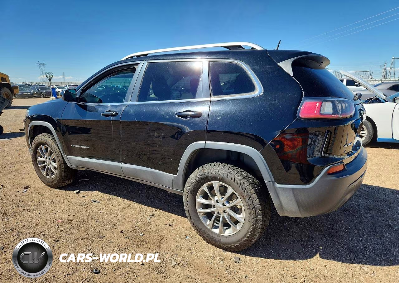 2019 Jeep Cherokee Latitude Plus VIN:1C4PJMLB7KD194506 - 2