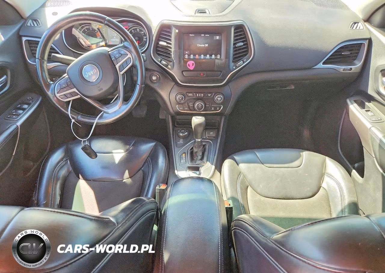 2019 Jeep Cherokee Latitude Plus VIN:1C4PJMLB7KD194506 - 8