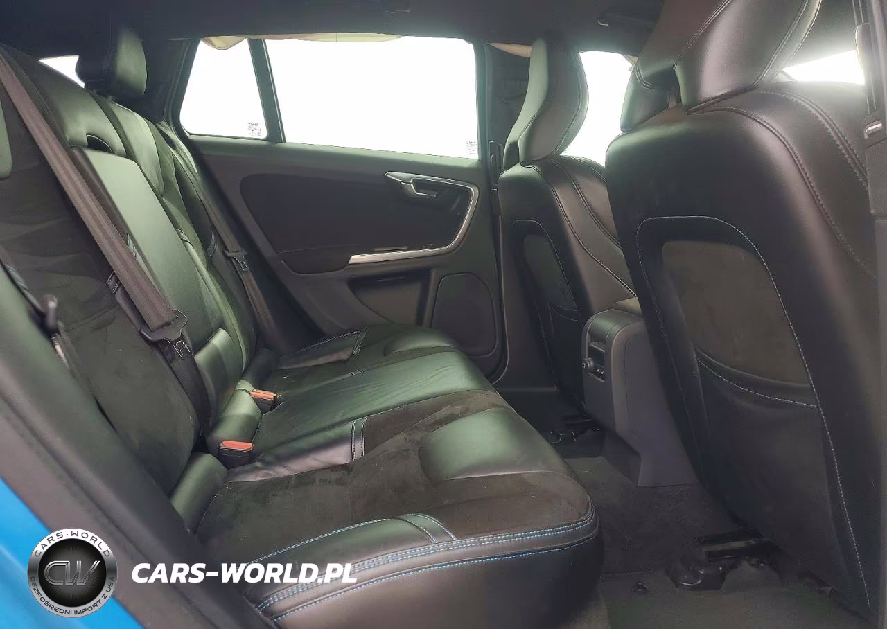 2016 Volvo V60 Polestar VIN:YV1A92SW2G1290120 - 10