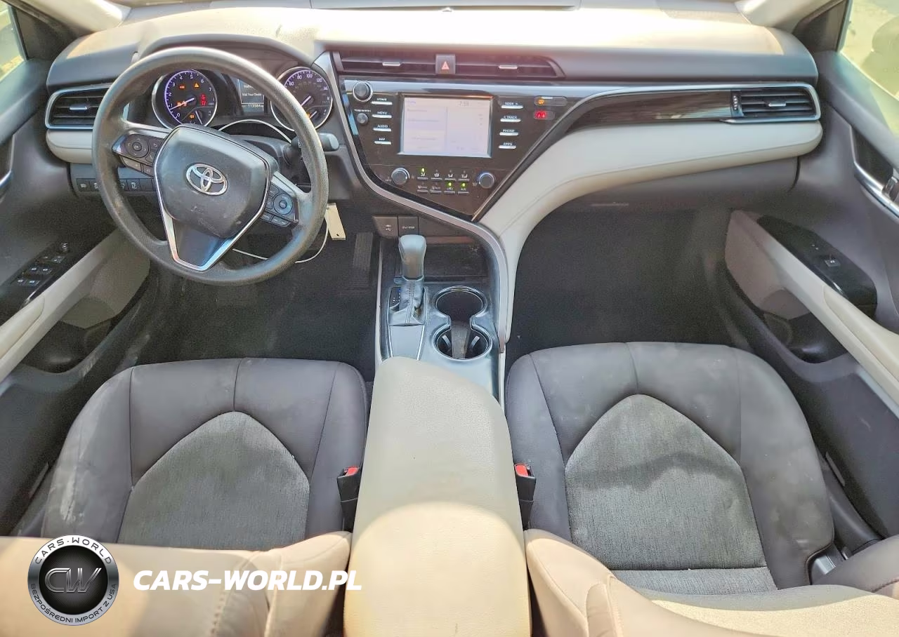 2019 Toyota Camry Le VIN:4T1B11HK3KU232827 - 8