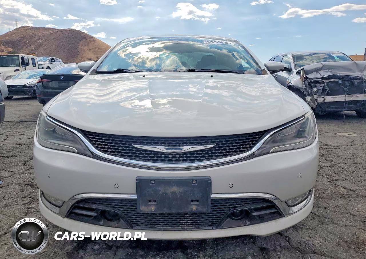 2015 Chrysler 200 C VIN:1C3CCCCG6FN711264 - 5