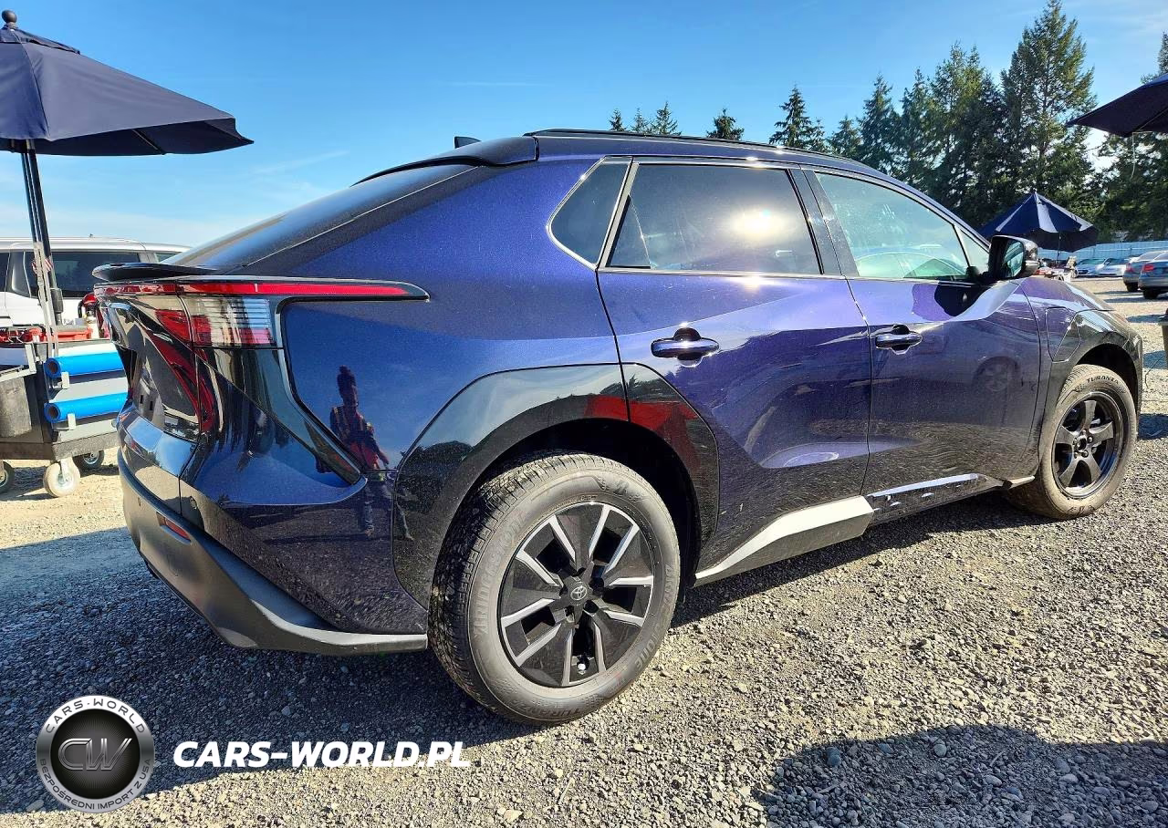 2026 Toyota Bz Xle Plus VIN:JTMBCAEB6TA008280 - 3