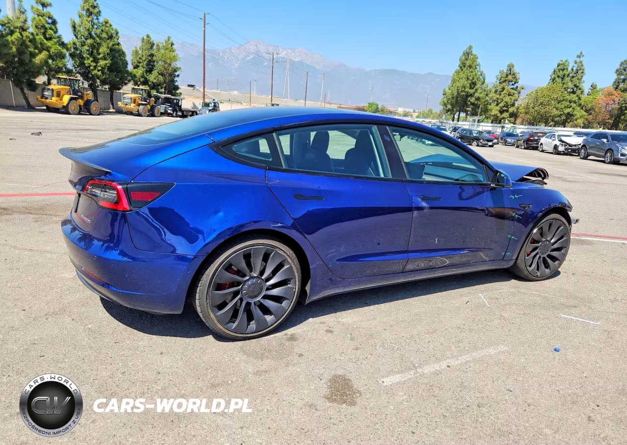 2022 Tesla Model 3 VIN:5YJ3E1EC3NF358483 - 3