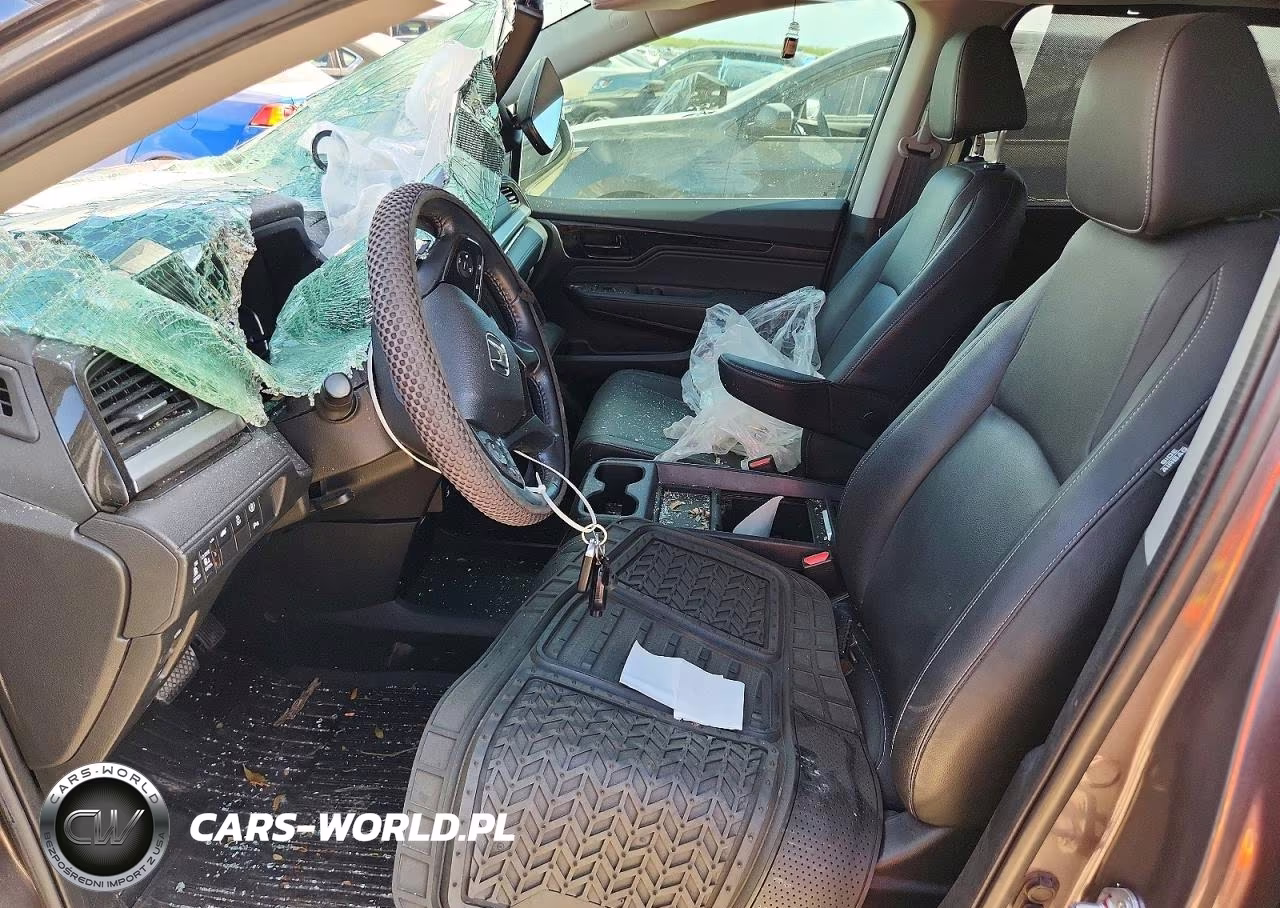 2023 Honda Odyssey Touring VIN:5FNRL6H84PB017908 - 7