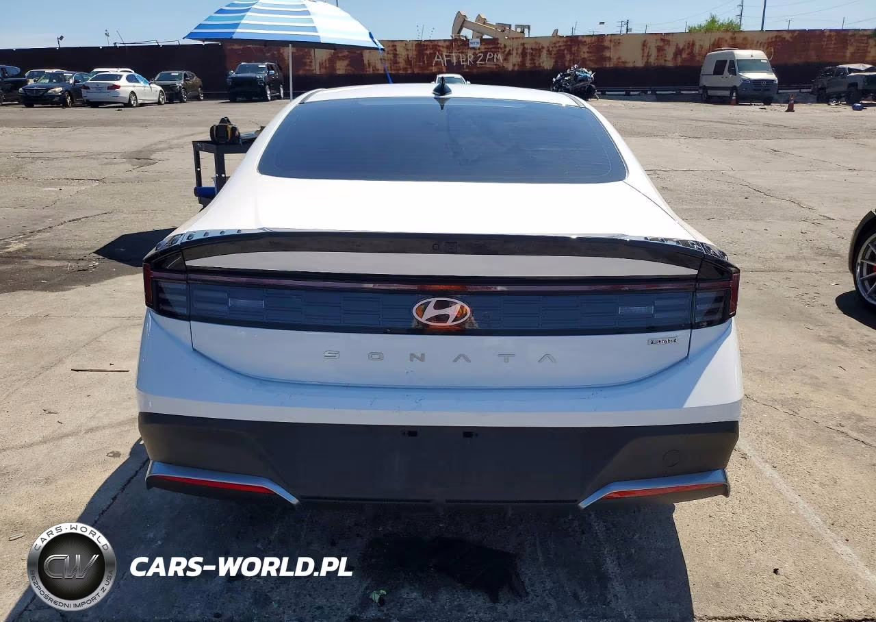2026 Hyundai Sonata Hybrid Blue VIN:KMHL24JJ7TA143379 - 6