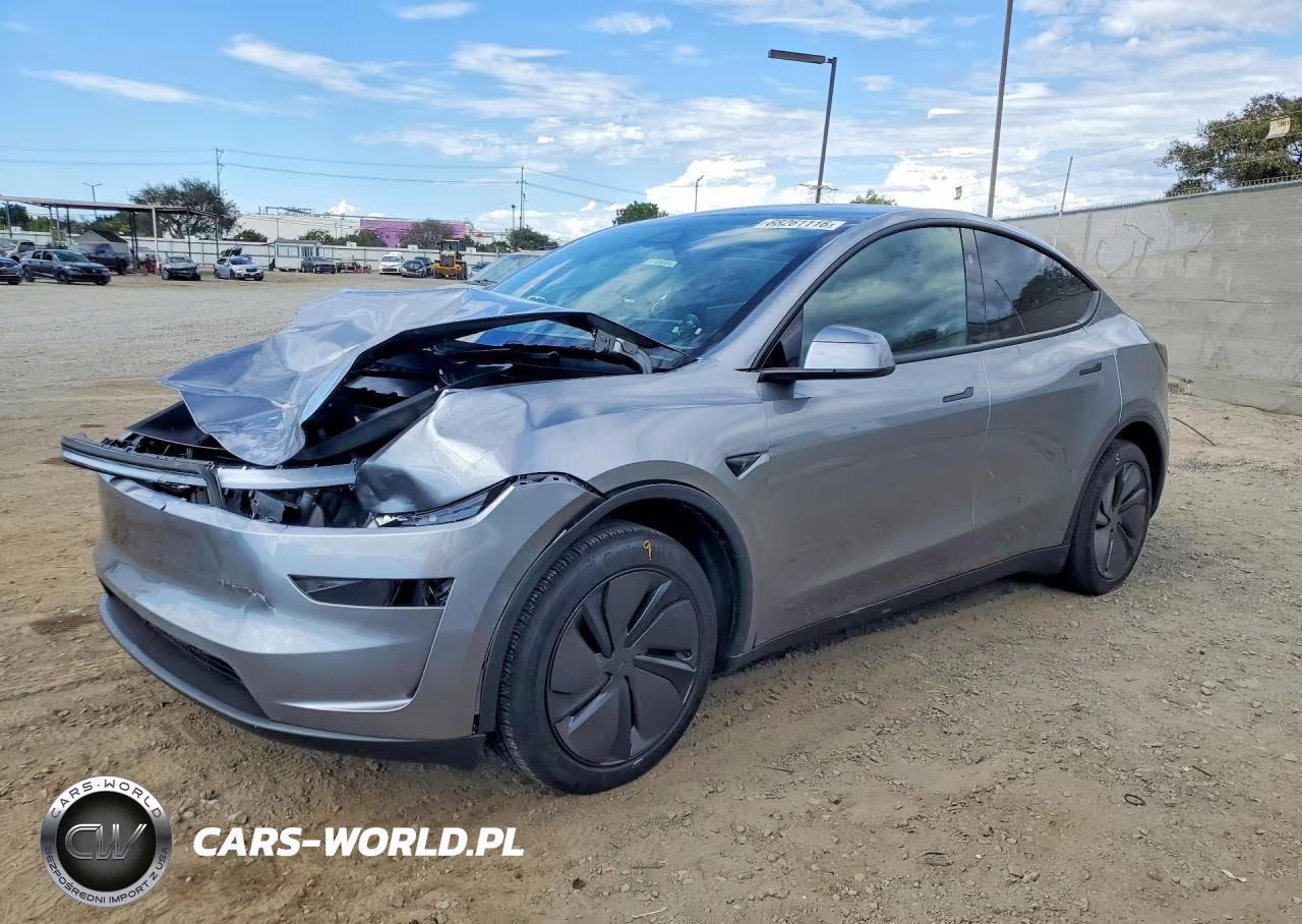 2026 Tesla Model Y VIN:7SAYGDEDXTF670648 - 1