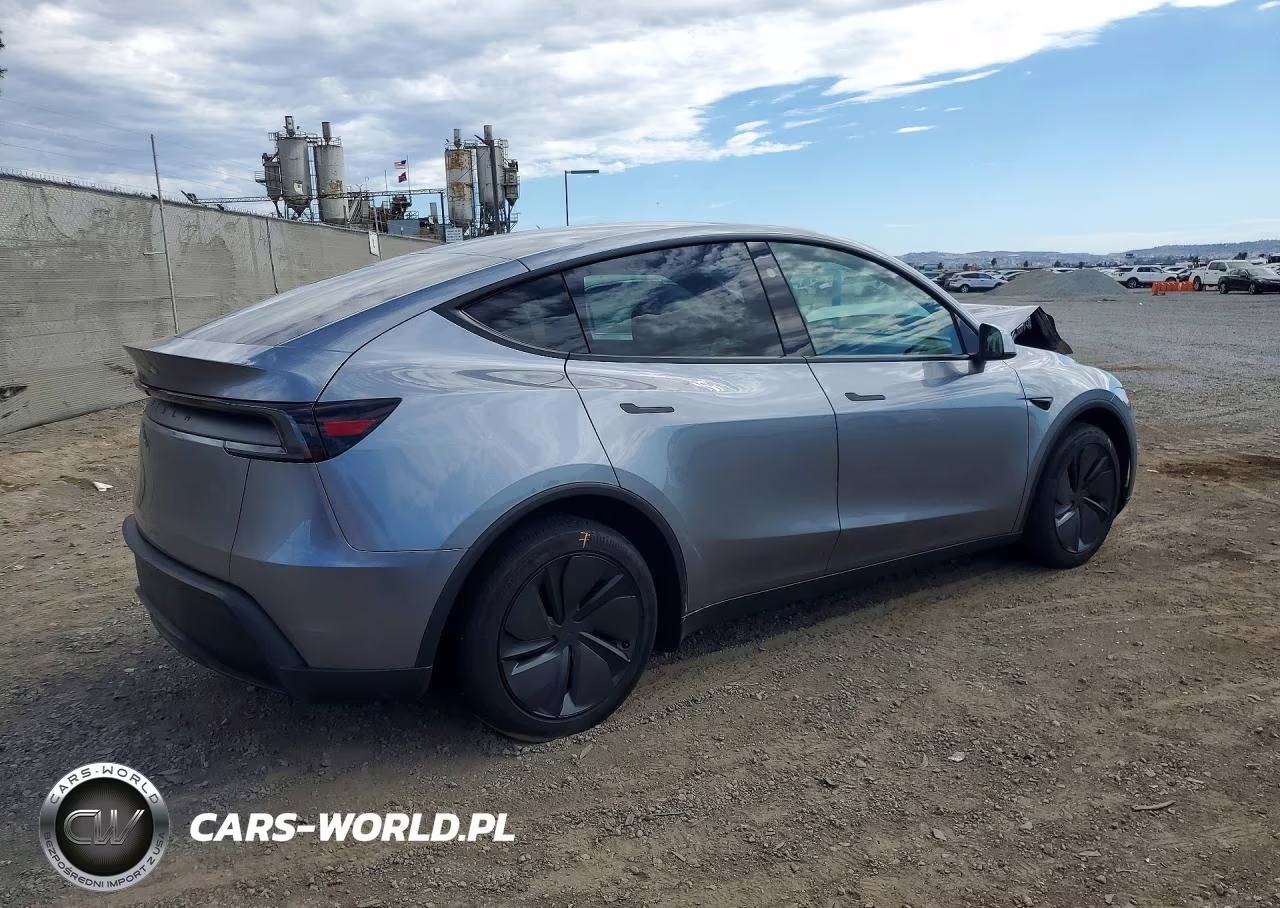 2026 Tesla Model Y VIN:7SAYGDEDXTF670648 - 3