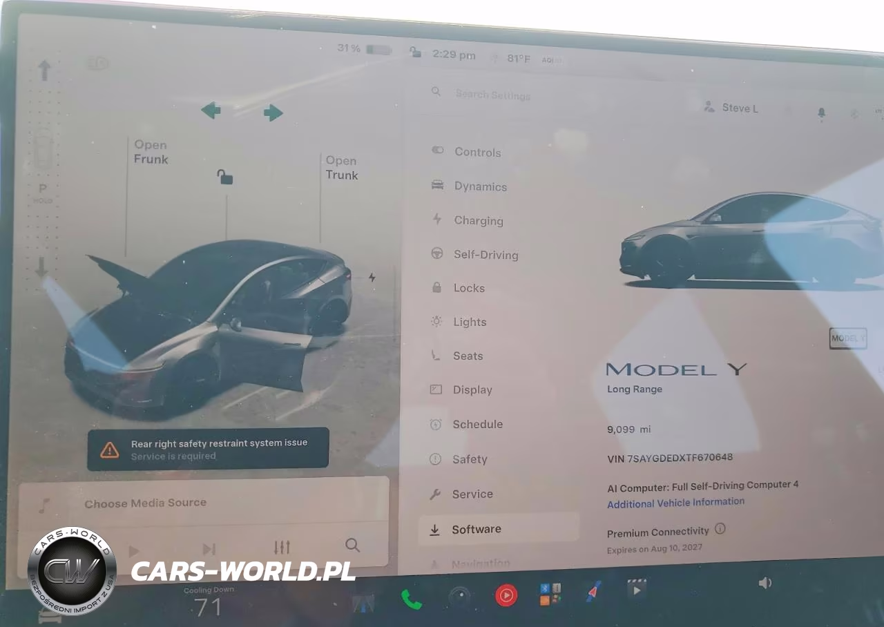 2026 Tesla Model Y VIN:7SAYGDEDXTF670648 - 9