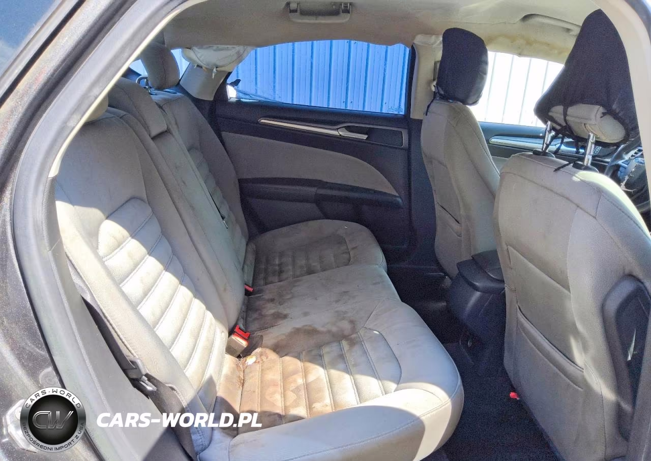 2015 Ford Fusion S VIN:1FA6P0G79F5114914 - 10
