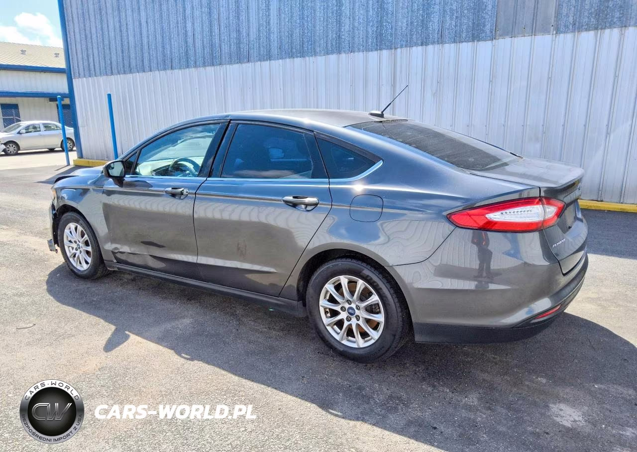 2015 Ford Fusion S VIN:1FA6P0G79F5114914 - 2