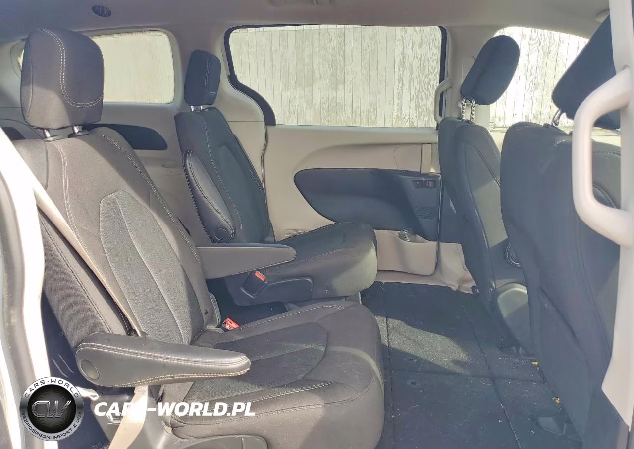 2022 Chrysler Voyager Lx VIN:2C4RC1CG2NR157944 - 11