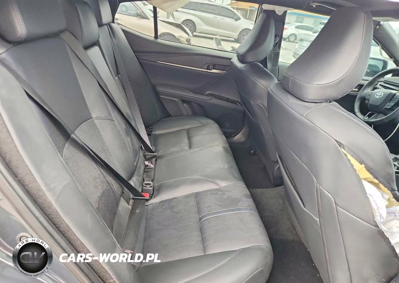 2026 Toyota Camry Xse VIN:4T1DAACK7TU741725 - 10