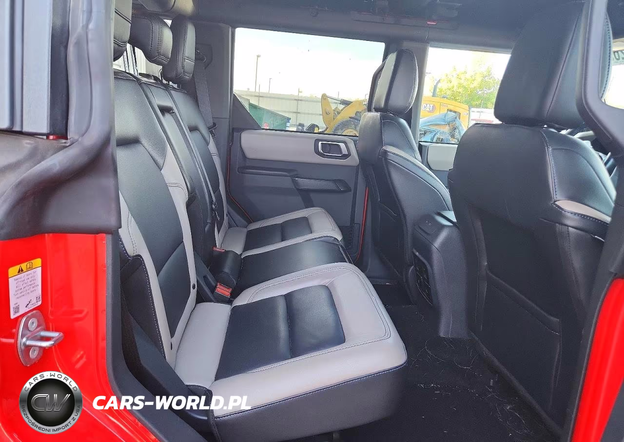 2024 Ford Bronco Wildtrak VIN:1FMEE2BP7RLB18180 - 10