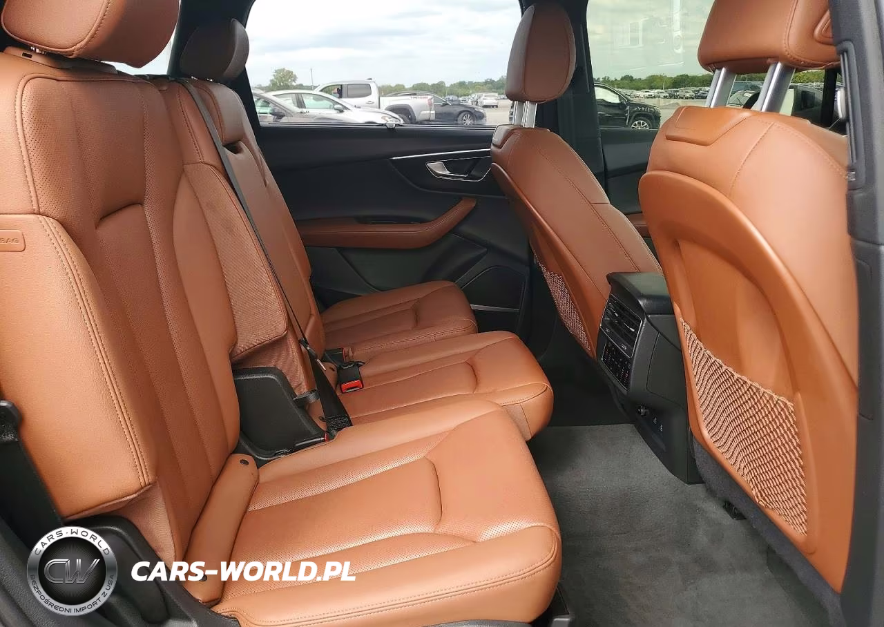 2022 Audi Q7 Prestige VIN:WA1VXBF76ND018465 - 10