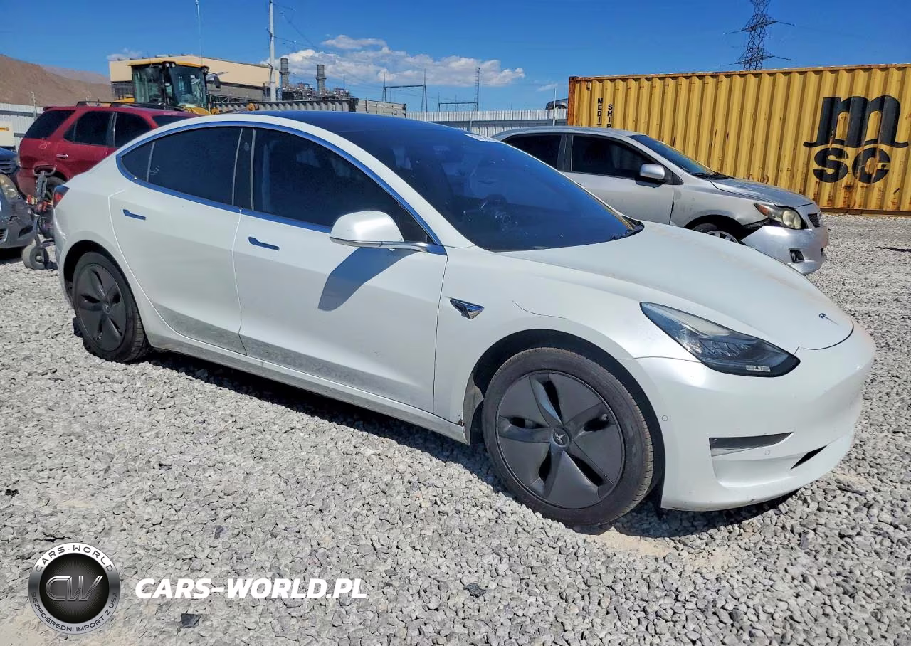 2018 Tesla Model 3 VIN:5YJ3E1EA4JF044298 - 4