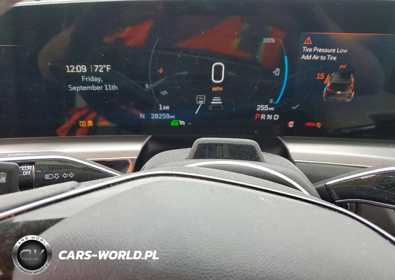 2023 Cadillac Lyriq Luxury VIN:1GYKPMRK7PZ000254 - 9
