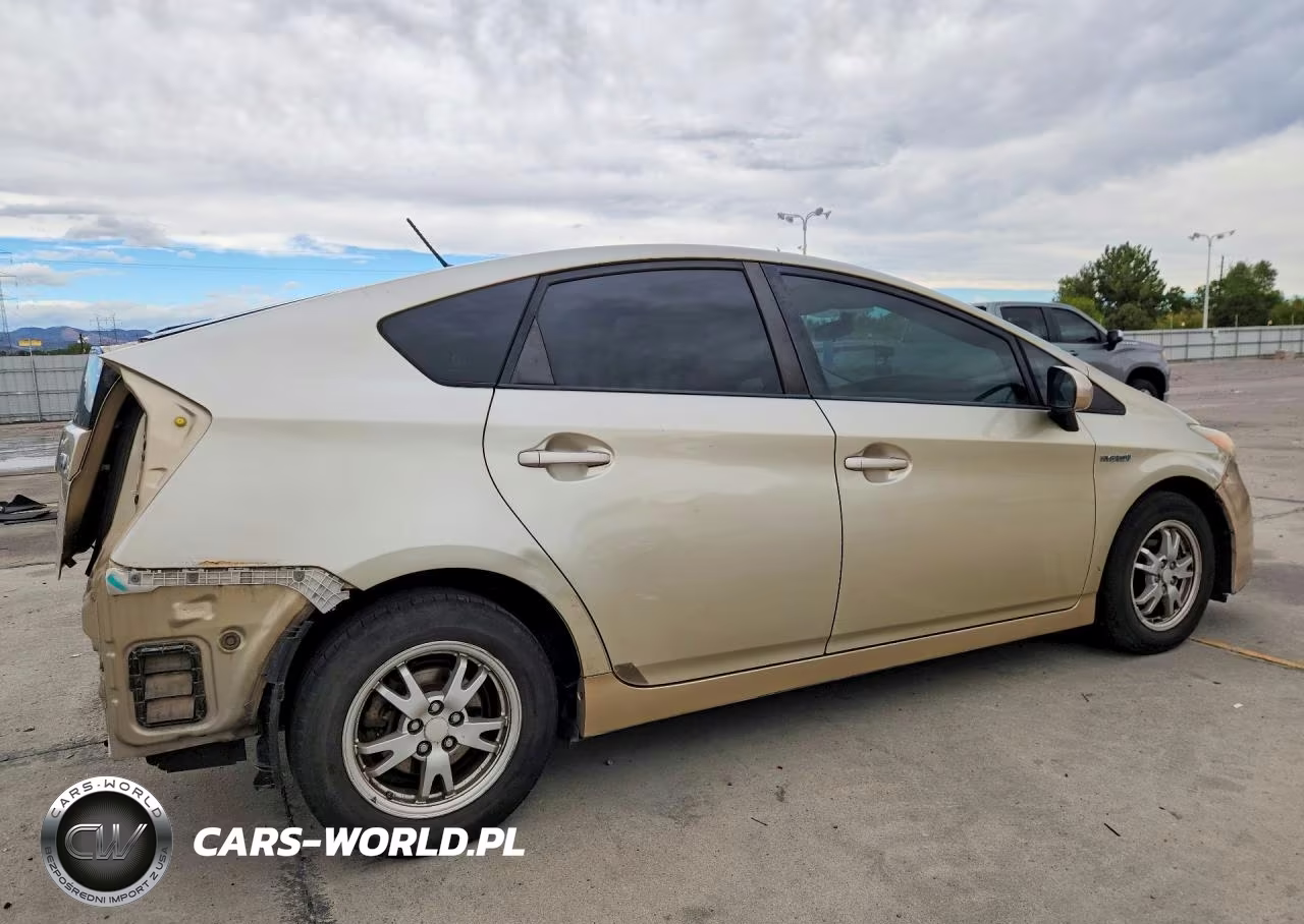 2010 Toyota Prius Iii VIN:JTDKN3DU9A0085012 - 3