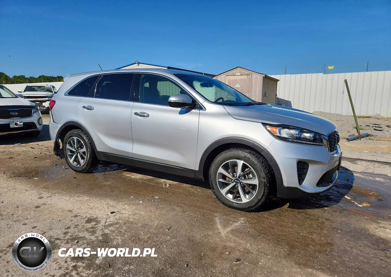 2020 Kia Sorento S VIN:5XYPG4A5XLG682749 - 4