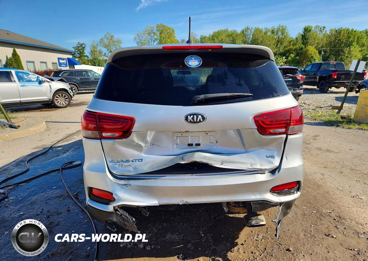 2020 Kia Sorento S VIN:5XYPG4A5XLG682749 - 6