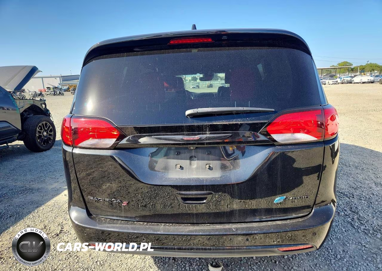 2020 Chrysler Pacifica Hybrid Limited VIN:2C4RC1N79LR235081 - 6