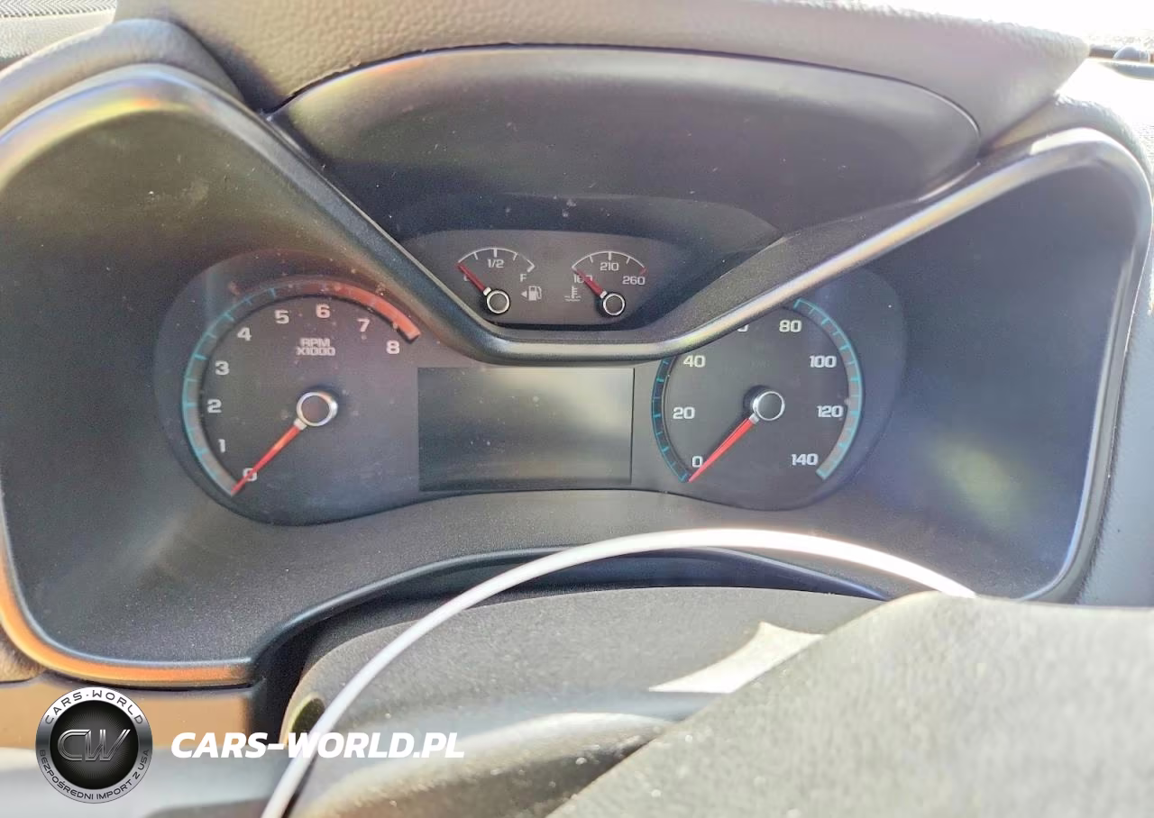 2018 Chevrolet Colorado Z71 VIN:1GCGTDENXJ1120272 - 9
