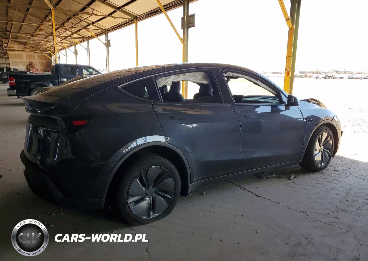 2026 Tesla Model Y VIN:7SAYGDED1TF588646 - 3