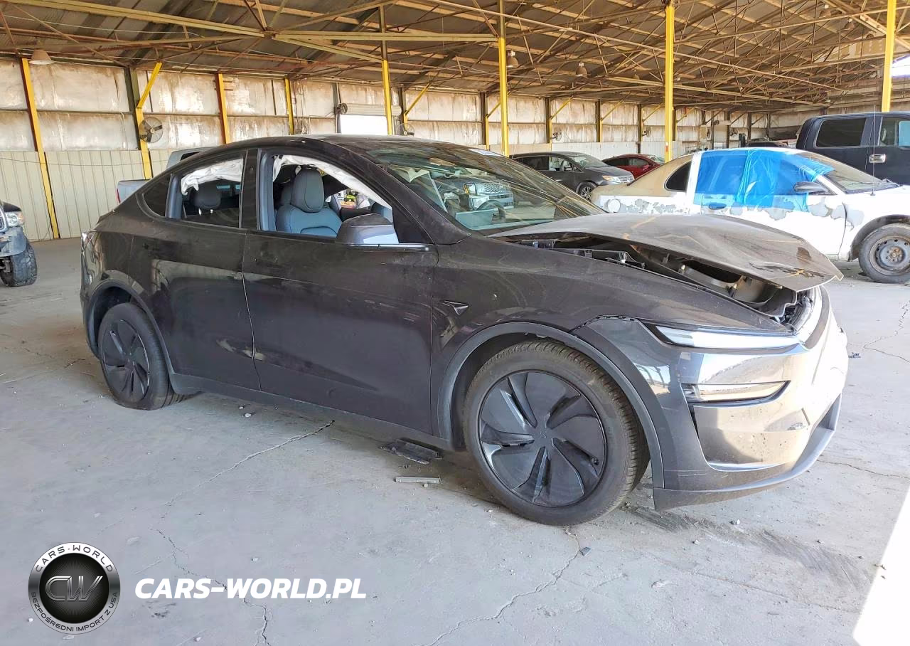 2026 Tesla Model Y VIN:7SAYGDED1TF588646 - 4